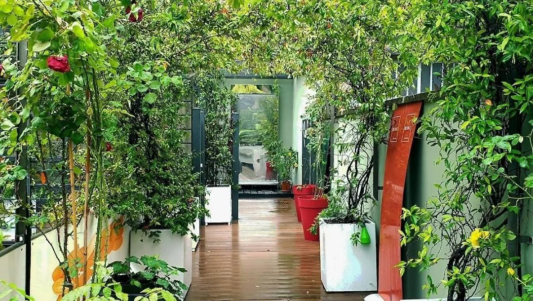 Jasmine Garden Daire Milano